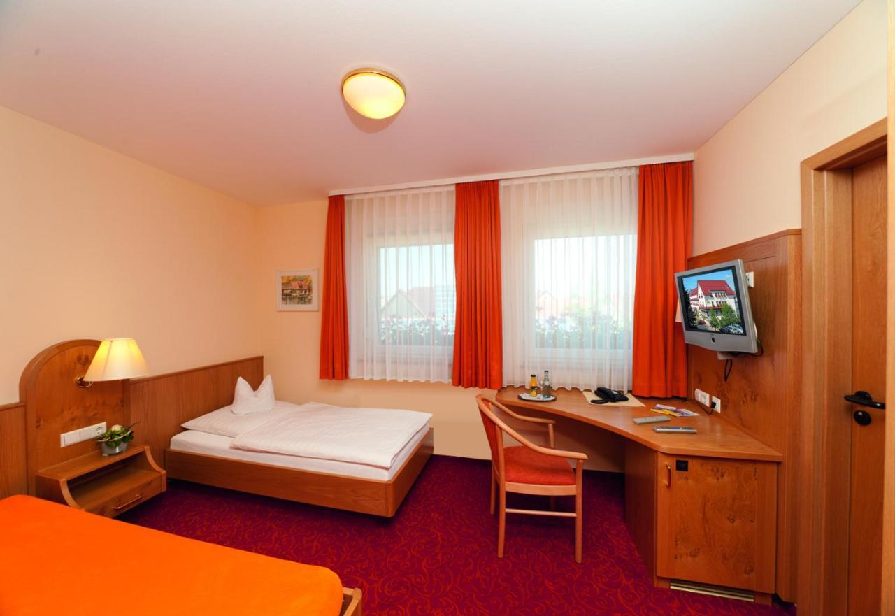 Gasthof - Hotel Zum Ochsen Gmbh Berghulen Ngoại thất bức ảnh