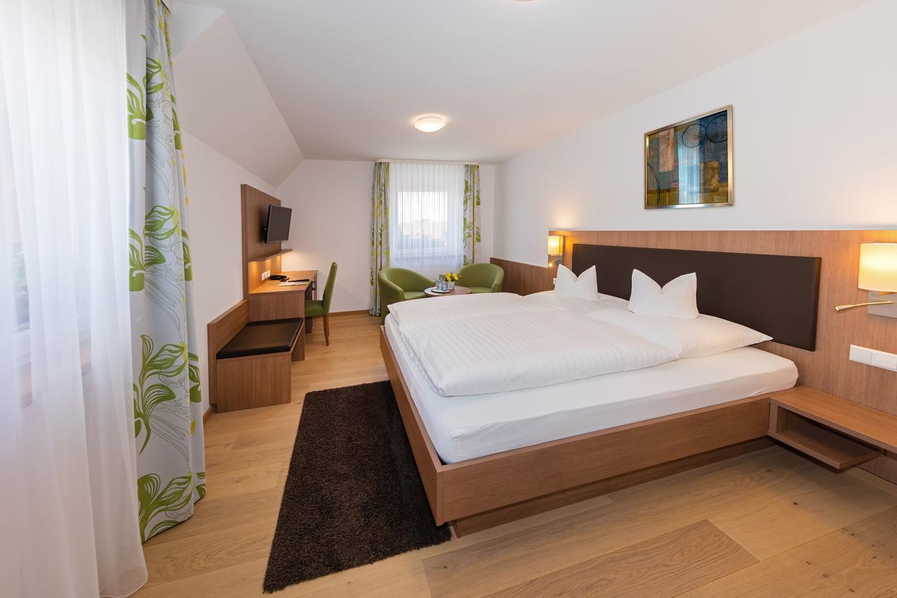 Gasthof - Hotel Zum Ochsen Gmbh Berghulen Ngoại thất bức ảnh