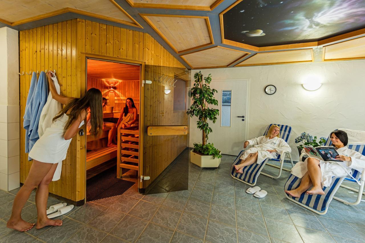 Gasthof - Hotel Zum Ochsen Gmbh Berghulen Ngoại thất bức ảnh
