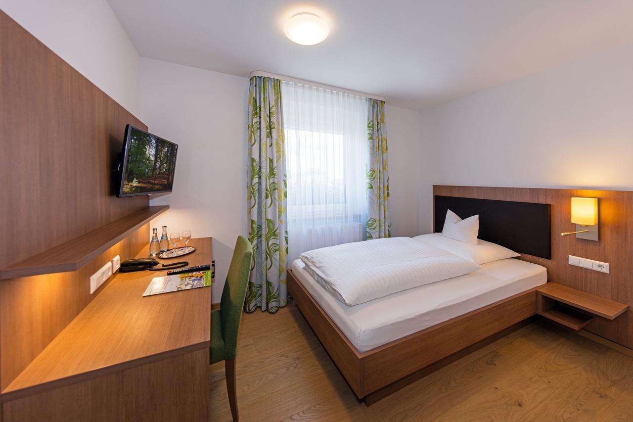 Gasthof - Hotel Zum Ochsen Gmbh Berghulen Ngoại thất bức ảnh